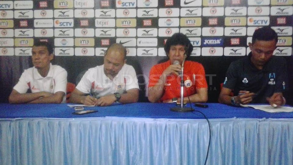 M Zein Al Haddad saat menjalain konfrensi pers usai laga Persija Jakarta kontra Semen Padang. Copyright: © Taufi/Indosport